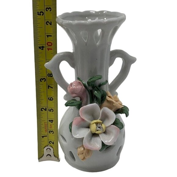 Mini Porcelain Bud Vase White Applied Flowers Floral 5 Inch Reticulated - Picture 9 of 9